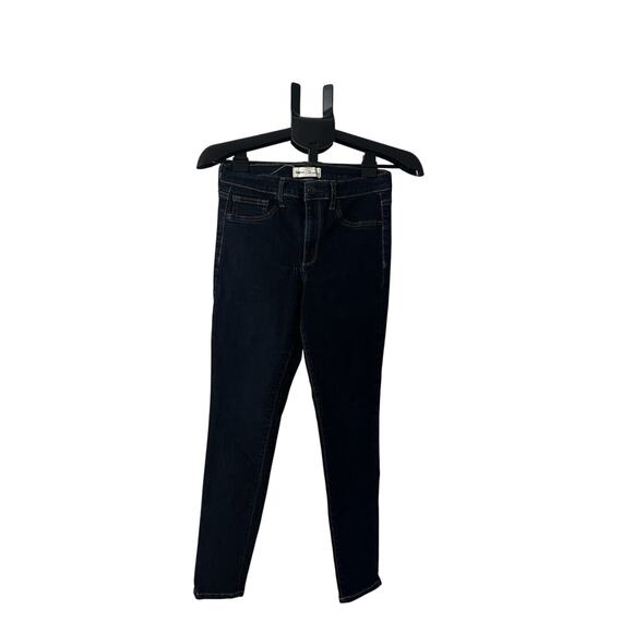 GAP Denim - Gap Jeans size 29 R Easy Legging Dark Wash